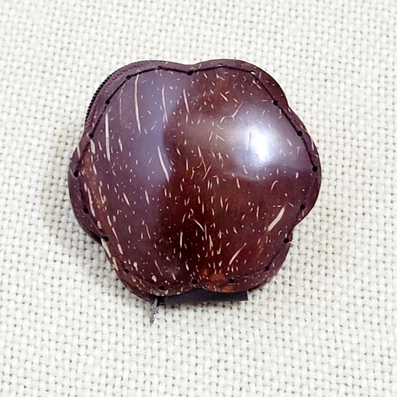 Vintage Coconut Shell Coin Purse - Picture 1 of 5